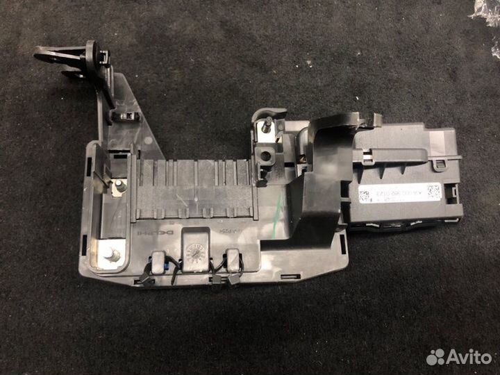 Блок предохранителей Mercedes-Benz M-Class W166