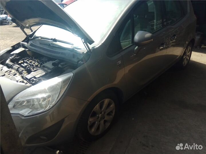 Разбор на запчасти Opel Meriva 2010