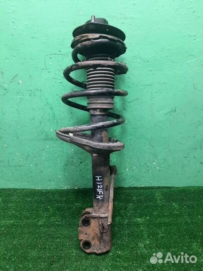 Стойка амортизатора передняя правая Lexus RX300