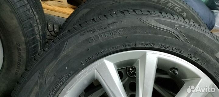 Roadstone N'Fera RU5 255/55 R18 109V