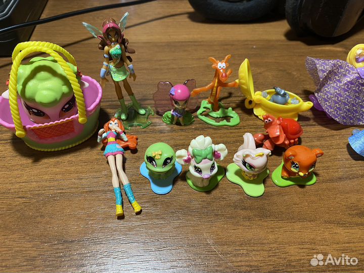 Фигурки винкс и дисней из киндеров