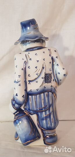 Гжель Штоф Мужик с бутылкой и кружкой СССР