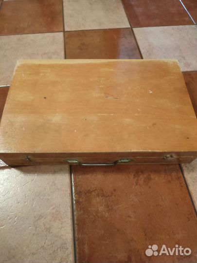 Раритетный деревянный ящик - чемодан