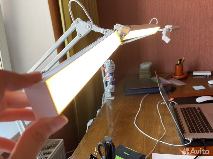 Лампа настольная