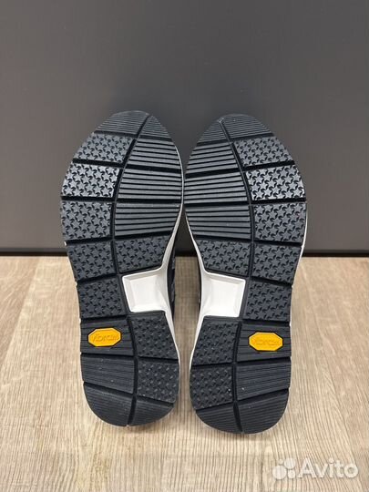 Кроссовки woolrich оригинал 40р