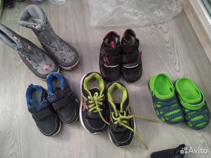 Пакет вещей и обуви