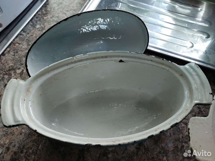 Кастрюля чугунная эмалированная СССР