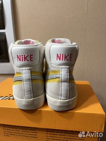 Кроссовки Nike blazer mid