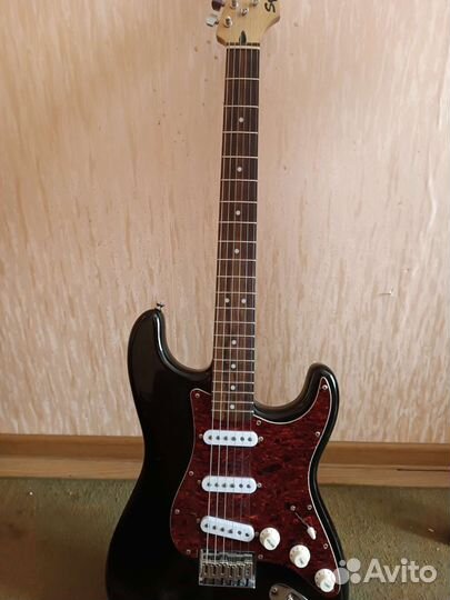 Электрогитара fender squier bullet stratocaster