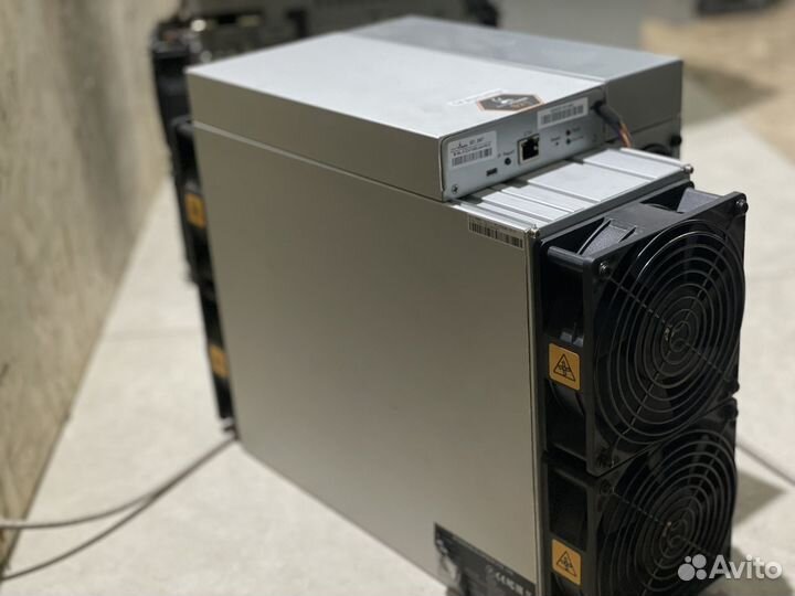 Antminer s21 200th