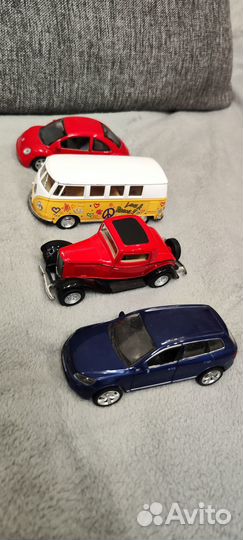 Машинка игрушка металлическая