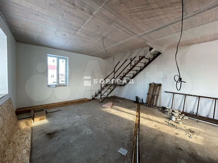 Дом 82,6 м² на участке 6 сот.