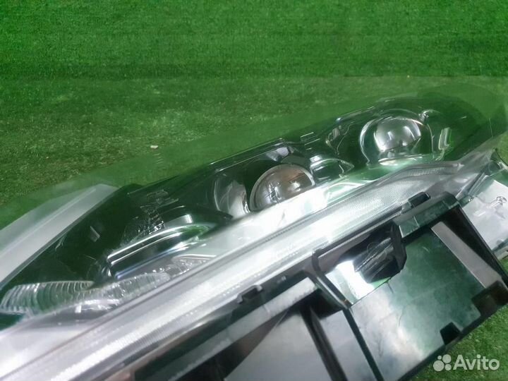 Фара левая Nissan X-Trail