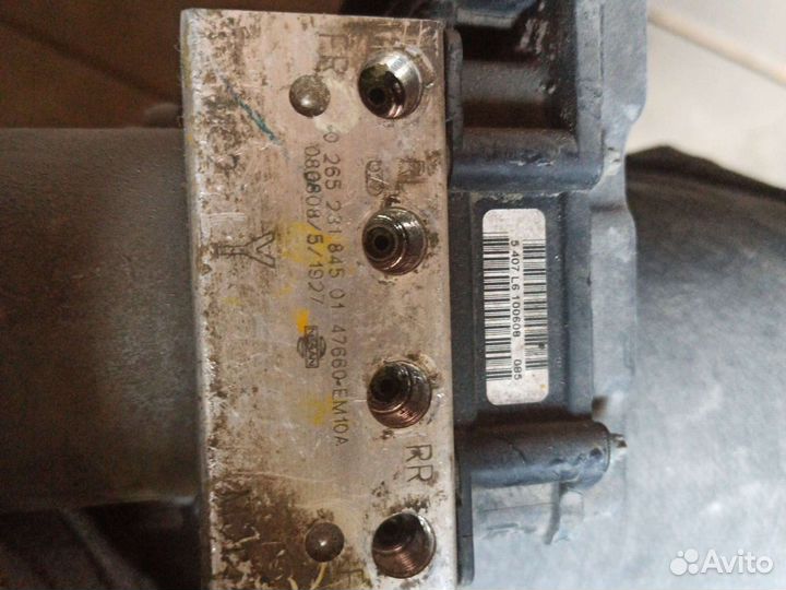 Nissan tiida блок ABS