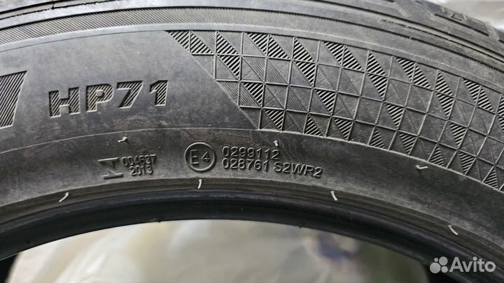 Kumho Crugen HP71 235/55 R19