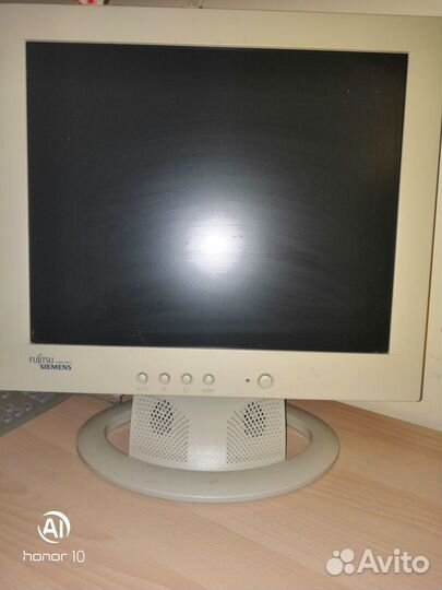 Монитор для компьютера Fujitsu-Siemens
