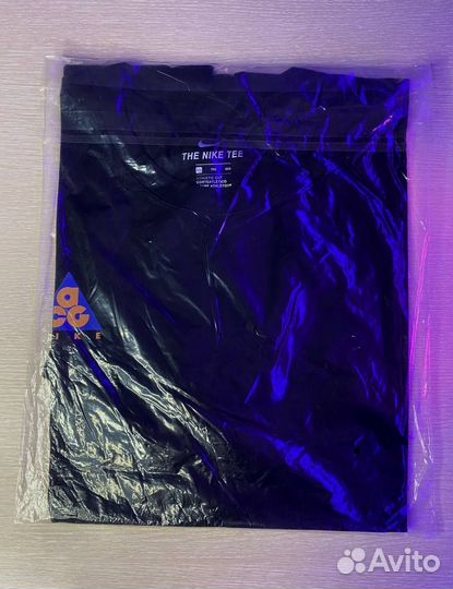 Футболка Nike x ACG черная на руках