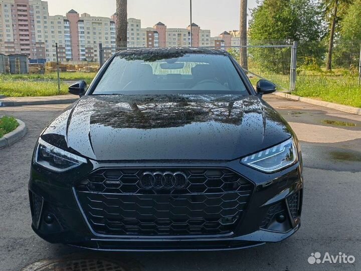 Audi A4 2.0 AMT, 2022