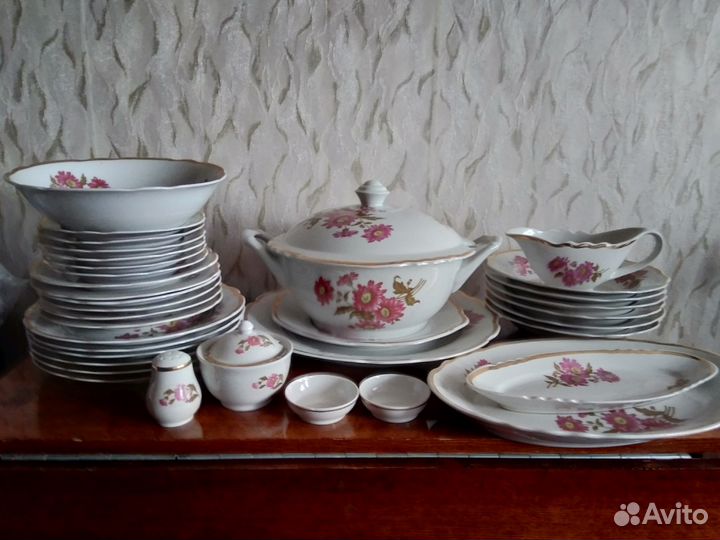 Сервиз столовый Дулевский фарфоровый завод