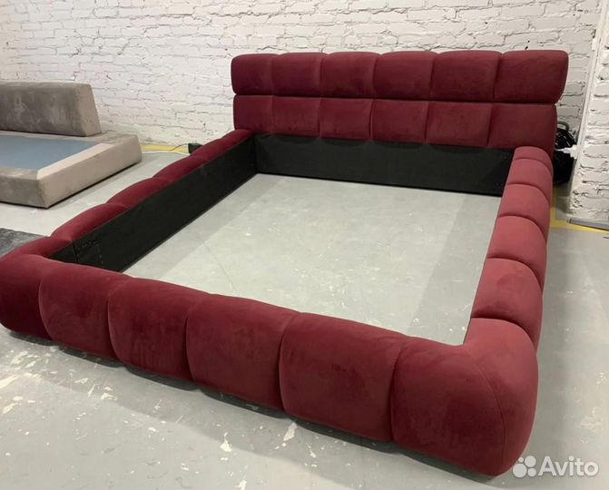 Кровать двухспальная