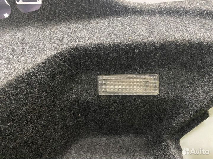 Обшивка багажника R Volkswagen Passat