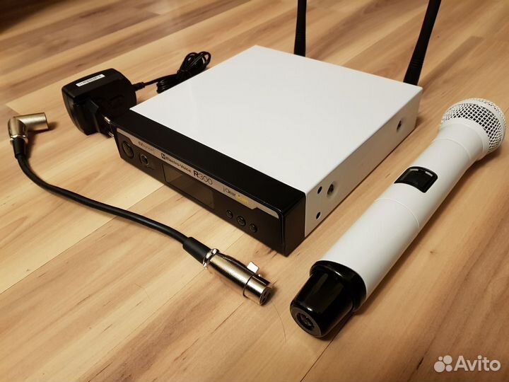 Радиомикрофон Electro-Voice R-300 white (белый)