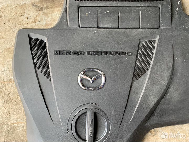 Крышка двигателя декоративная Mazda CX-7