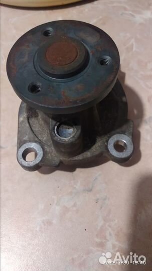 Помпа renault на двигатель н4м 1.6 114л/с