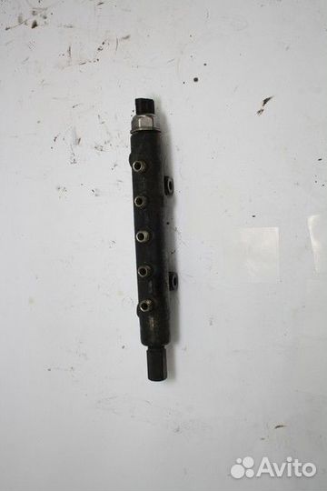 Рампа топливная 1465A034 Mitsubishi Pajero 4