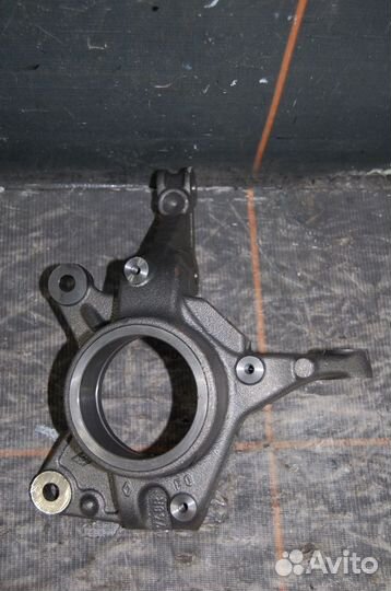 Кулак поворотный передний правый - Renault Duster