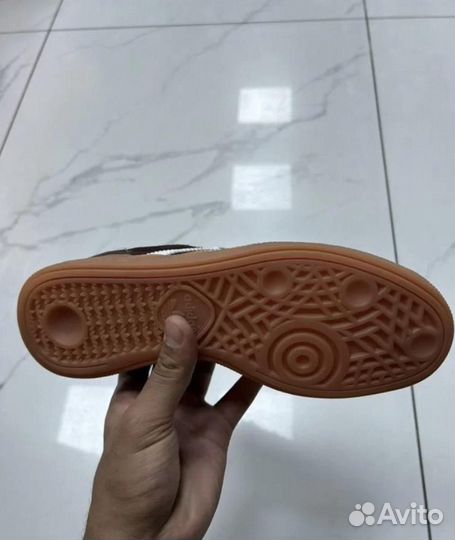 Кроссовки adidas spezial