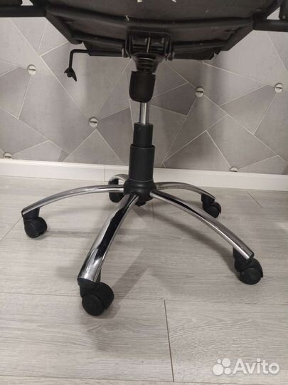 Компьютерное кресло бу