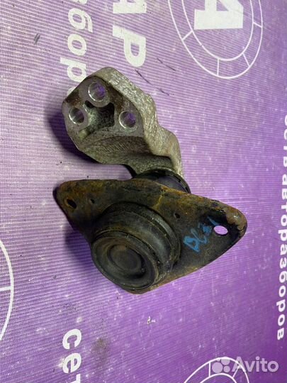 Подушка двигателя правая Kia Ceed ED G4FC 2009