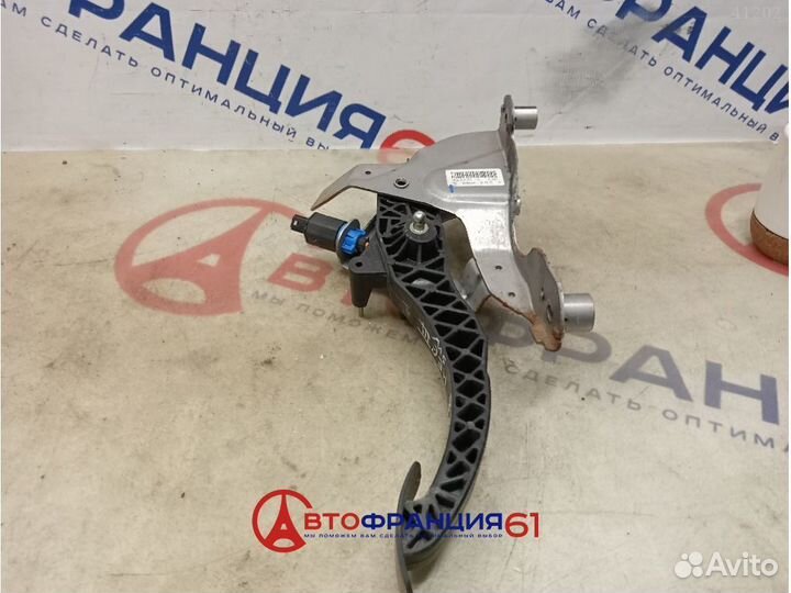 Педаль сцепления, 465030037R renault megane 3, 304