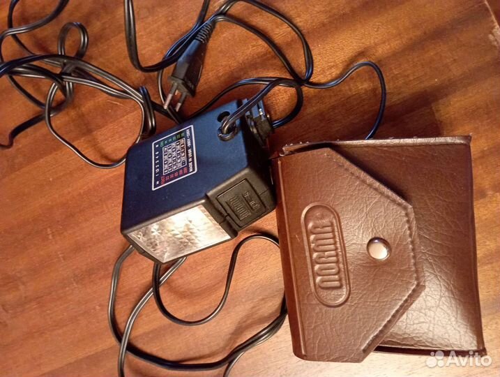 Фотоаппарат зенит ет и вспышка norma