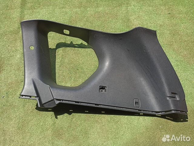 Обшивка багажника правая Nissan X-Trail T31