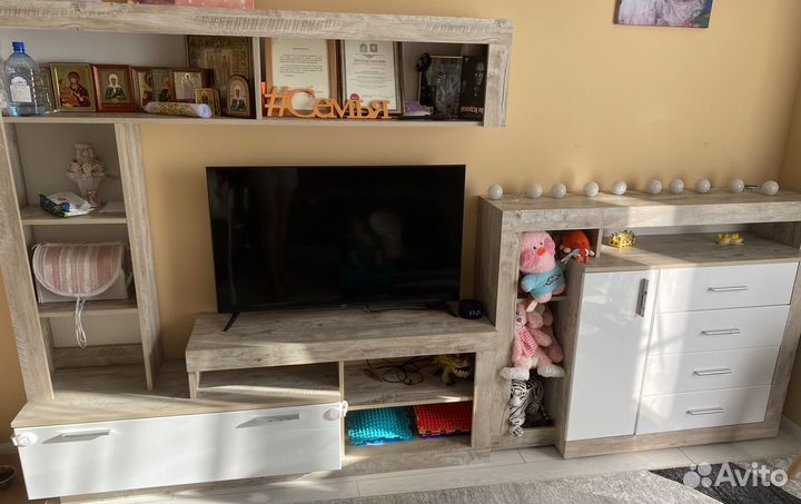 Стенка в гостиную