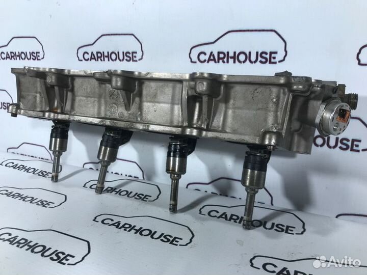 Рампа с форсунками Volkswagen Passat B7 1.4 CAX