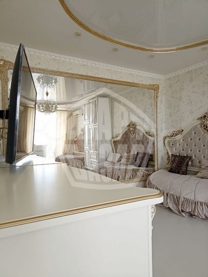 2-к. квартира, 70 м², 6/10 эт.