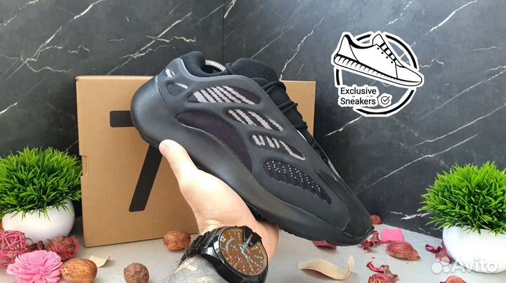 Кроссовки Adidas Yeezy Boost 700