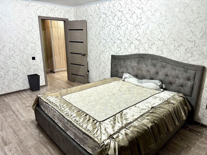 2-к. квартира, 64 м², 2/5 эт.