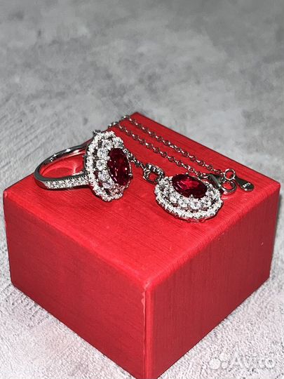 Серебряный набор украшений