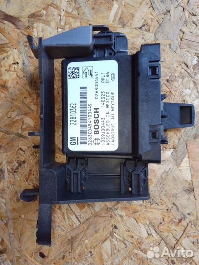 Блок управления парктроником Opel Astra J седан