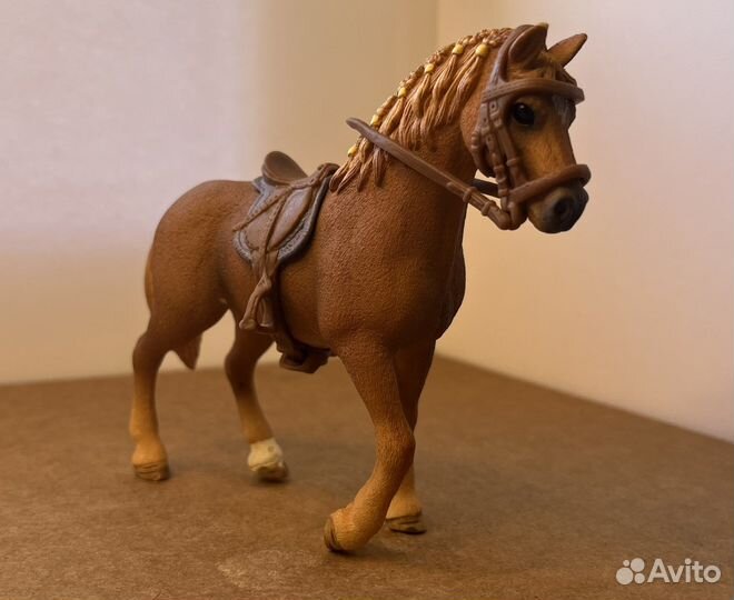 Лошади и инвентарь schleich (шляйх)