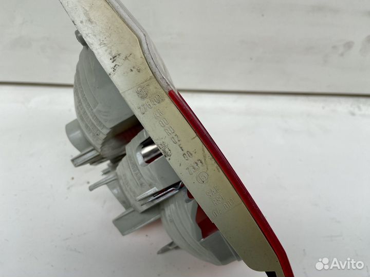 Фонарь оригинал задный в крышку bmw 3 е90