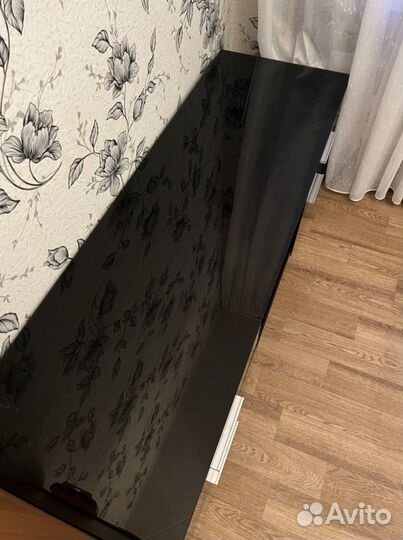 Тумба под телевизор