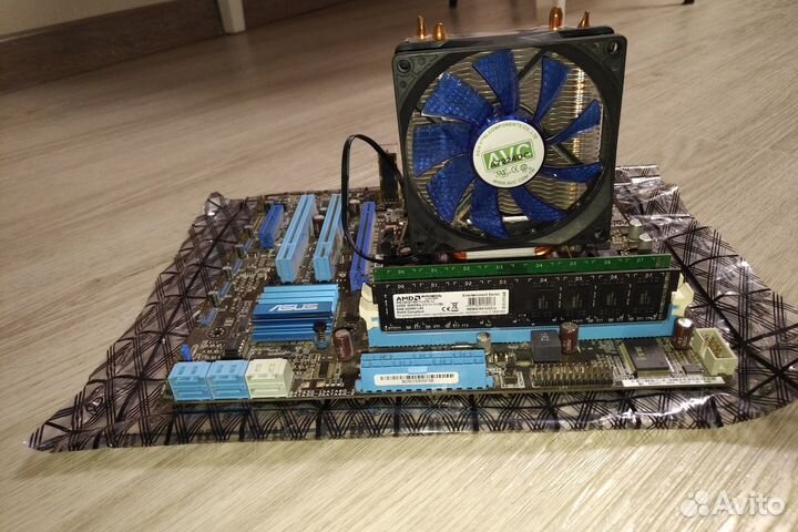 Комплект: Мат. плата asus + xeon E3-1270 + 16 Gb