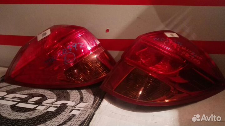 Стоп сигнал субару легаси DP5 2003г правый левый