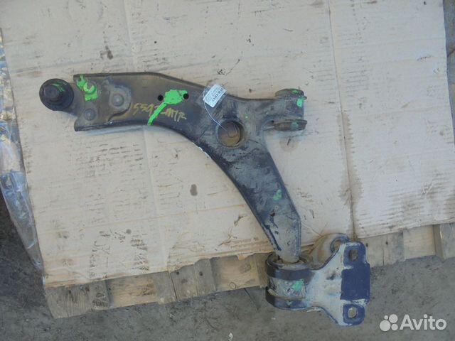Рычаг передний левый Ford Focus III