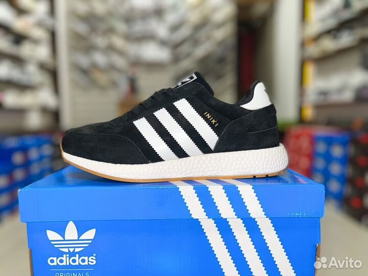 Кроссовки Adidas iniki